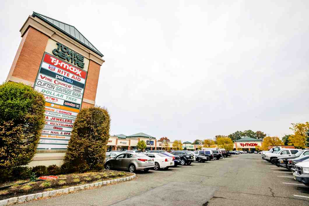 Property Shopping Centers Friendwell Management